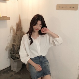 Áo sơ mi kiểu cổ V tay phồng nhẹ nhàng [Hàng đặt trước]