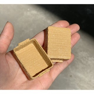 Rổ nhựa mini cho nhà búp bê