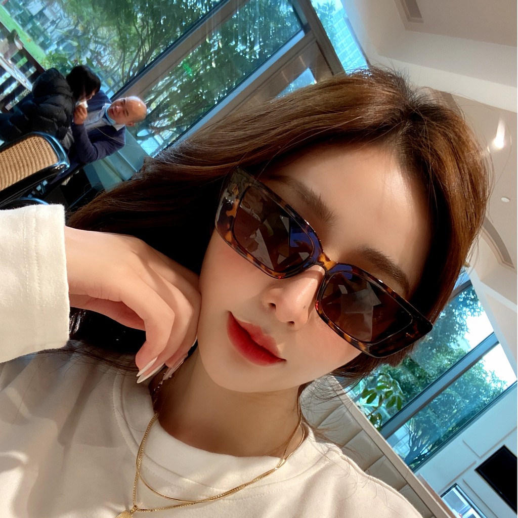 Kính Mát Gọng Bầu Dục Chống Tia Uv400 Thời Trang 2021 Nhiều Màu Sắc Tùy Chọn