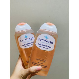 Dung Dịch Vệ Sinh Phụ Nữ Femfresh Daily Intimate Wash 250Ml