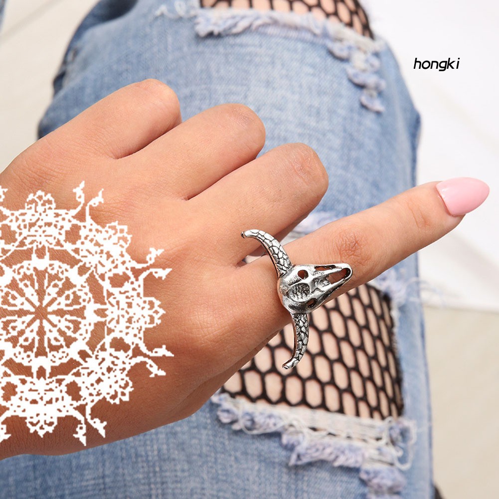 Nhẫn Hở Hình Đầu Lâu Bò Phong Cách Cổ Điển