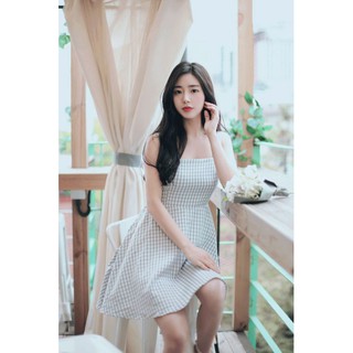 Đầm xòe caro trắng shopee live 120k