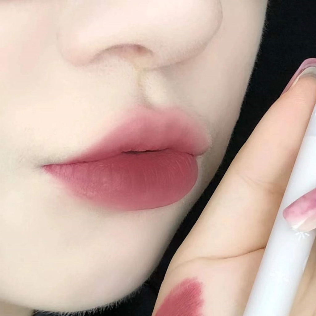 Son kem Kiêm Bút Kẻ Viền Môi Chất Nhung Lì Chống Thấm Nước