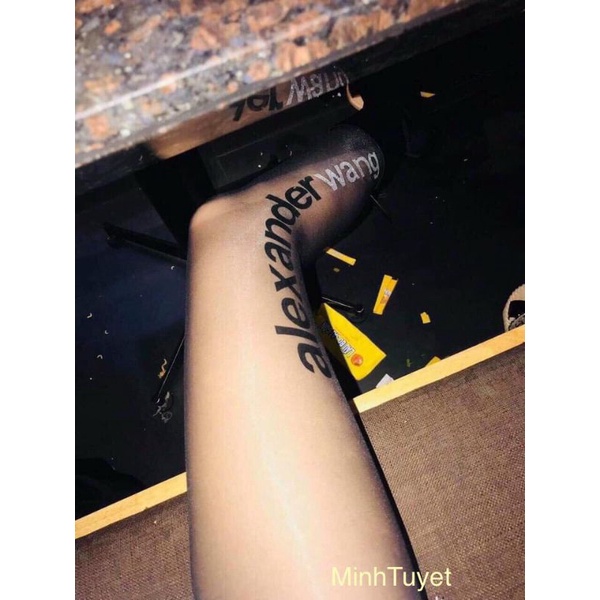 Quần tất chữ bạc