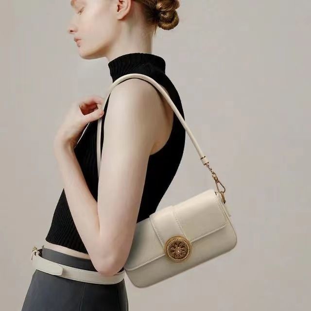 Túi Xách Đeo Vai Thời Trang Mùa Hè 2022 Sang Trọng Cho Nữ