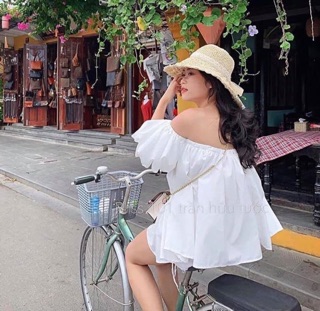 Áo trễ vai bánh bèo