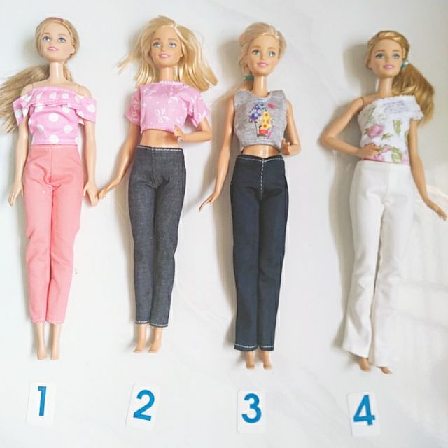 Búp bê barbie used kèm quần áo