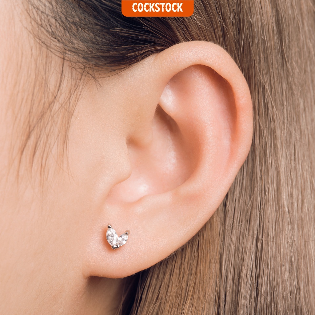 Khuyên tai đá Two Angles CockStock