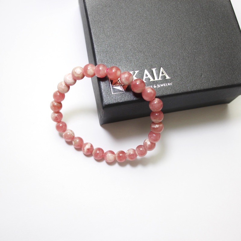 Vòng tay phong thủy đá đào hoa 7 li chiêu tình duyên tài Lộc - KAIA