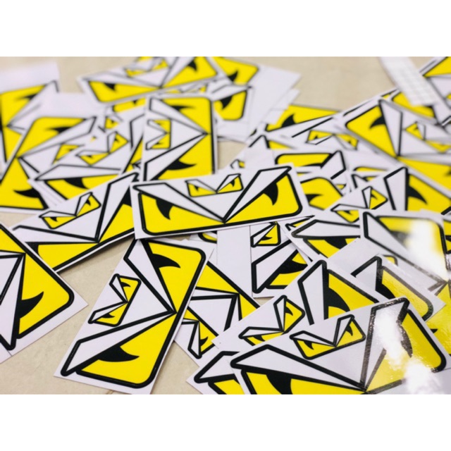 2 Tem mắt fendi dán điện thoại các kiểu size 5x12