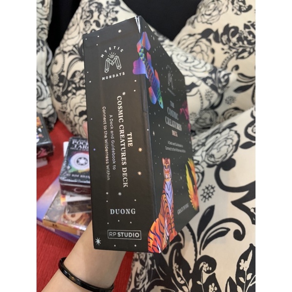 Bộ bài The Cosmic Creatures Deck - Grace Duong