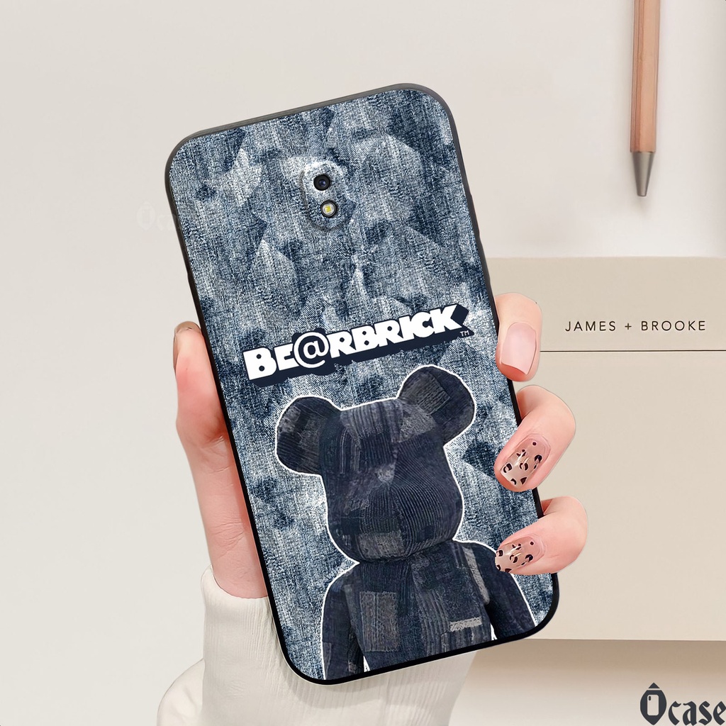 Ốp lưng Samsung J3 Pro / J5 Pro / J7 Pro in hình gấu cạnh viền vuông có bảo vệ camera