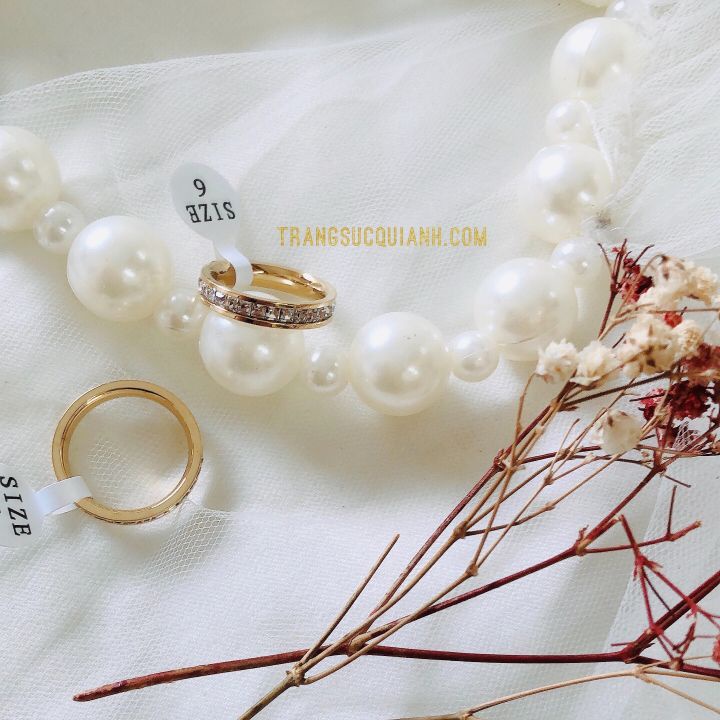 Nhẫn Titan Đính Full Đá Màu Vàng