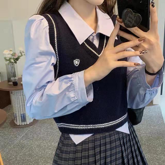 Áo dệt kim sát nách cổ chữ V phong cách retro thời trang cho nữ | BigBuy360 - bigbuy360.vn