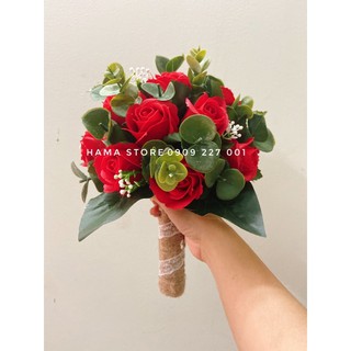 [GIAM8KFOLLOWER]-BÓ HOA CƯỚI CẦM TAY CÔ DÂU HOA HỒNG SÁP THƠM ĐỎ ĐIỂM LÁ TÁO VÀ BABY CAO CẤP