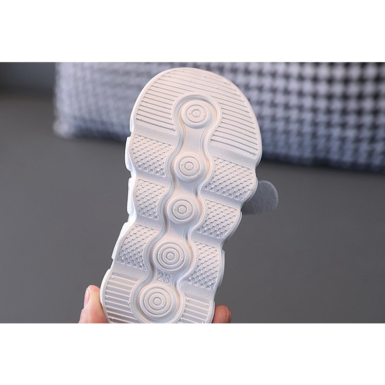 Giày thể thao cho bé trai bé gái kiểu dáng năng động có đèn led chống trượt tốt đi êm chân Babybees LED179