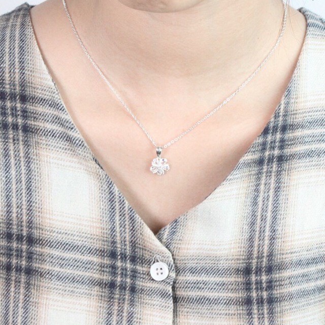 Dây chuyền bạc nữ mẫu hoa đá sang chảnh - Kho sỉ bạc Nhất Linh