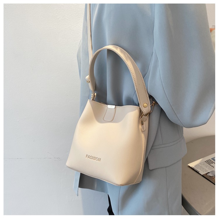 2021 New-Bucket Bag Wild Simple Portable Handbag Premium Sense of a Small Minority of France Shoulder Messenger Bag