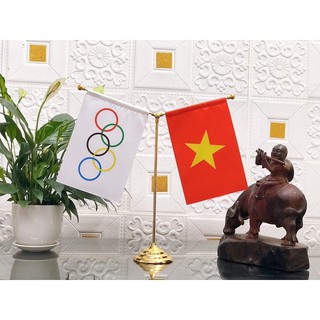 Cờ để bàn các nước đặt bàn làm việc