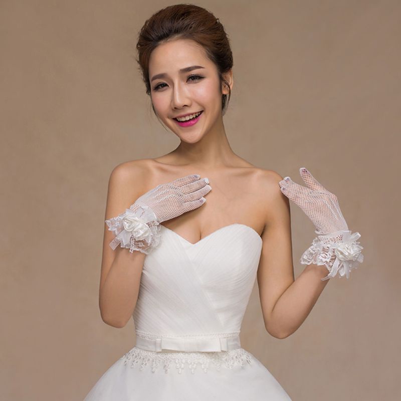 Găng Tay Ren Hoa Thời Trang Cho Cô Dâu