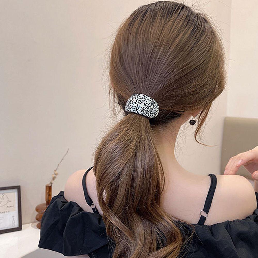 Dây Cột Tóc Màu Ngà Thiết Kế Nhỏ Nhắn Xinh Xắn Thời Trang Cho Nữ