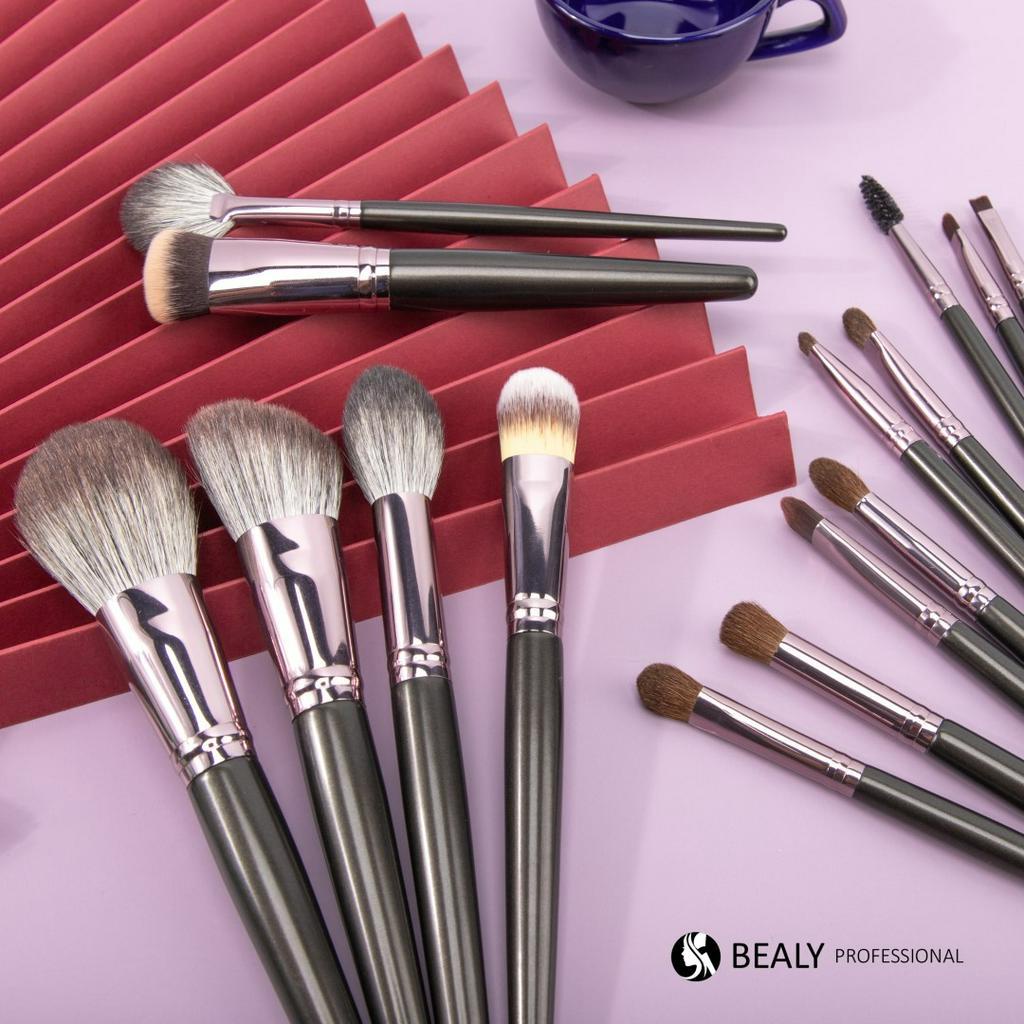 BỘ CỌ CÁN ĐEN ÁNH KIM LÔNG THÚ 15C + TÚI