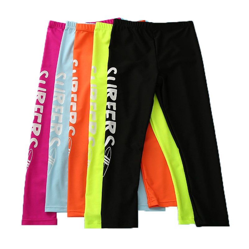 Quần bơi họa tiết dễ thương cho bé