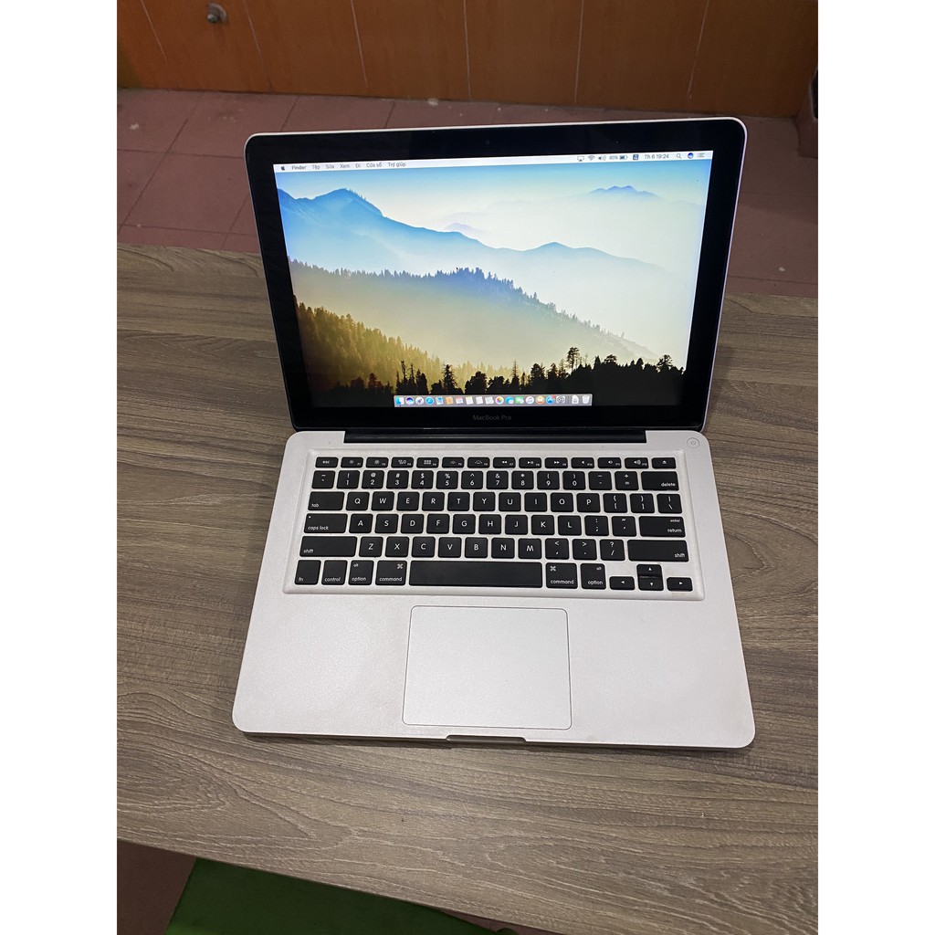 Macbook Pro 2011 13Inch core I7 Ram 8G hdd 500g