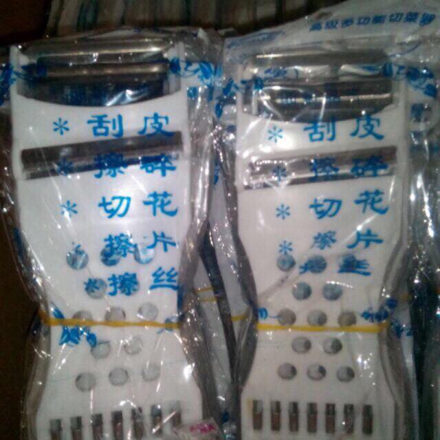 1 cái nạo rau củ quả