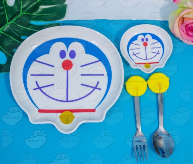 [COMBO CHÍNH HÃNG] BỘ DĨA SỨ 1 LỚN + 1 NHỎ KÈM MUỖNG NĨA INOX DORAEMON DOREMON