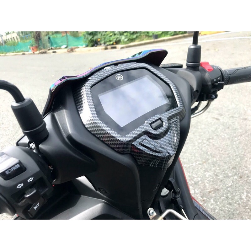 Viền đồng hồ Exciter 155 carbon