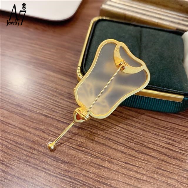 Ghim Cài Áo Hình Hoa Sen Đính Ngọc Trai Kiểu Mới Bắt Mắt Thời Trang Cho Nữ S925