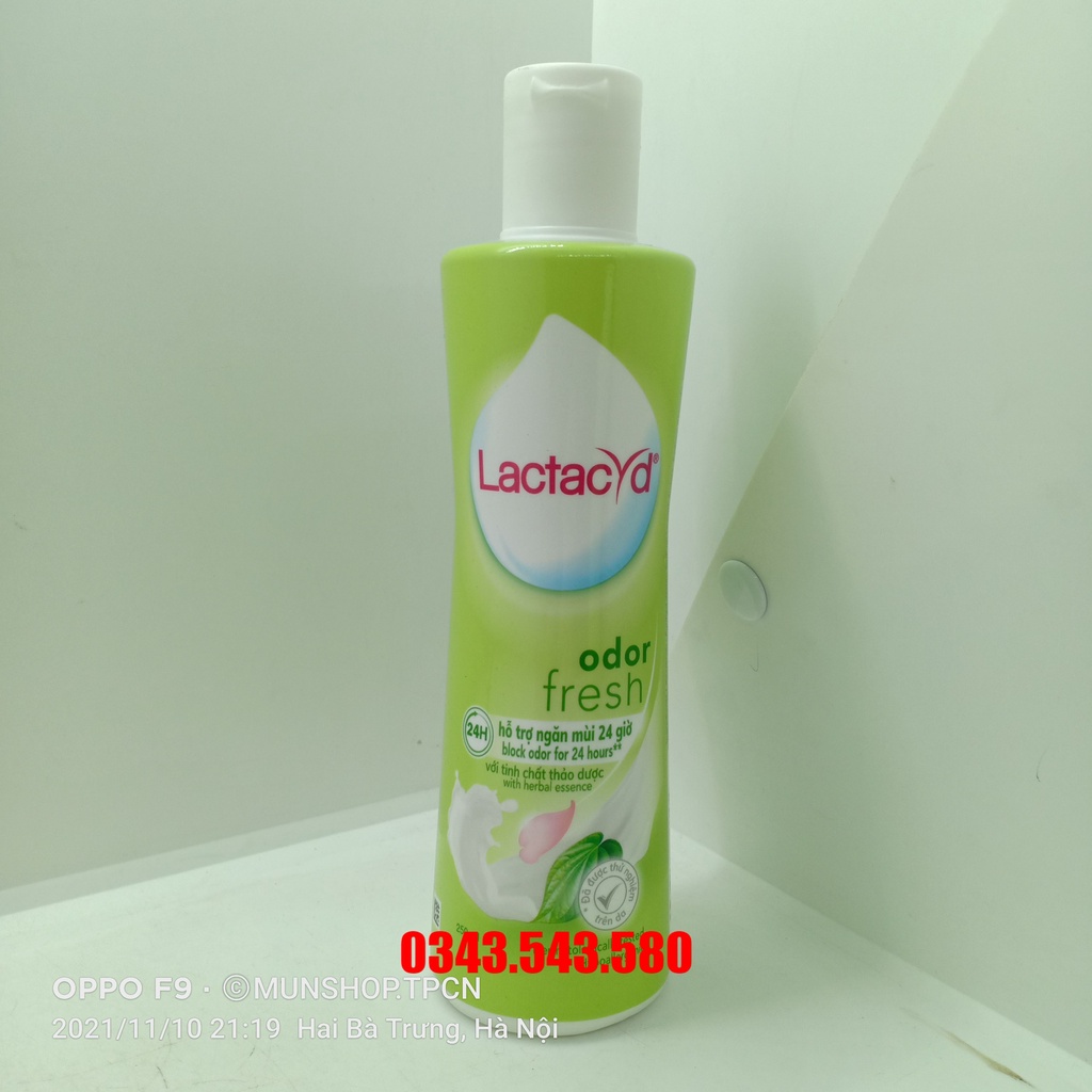 Dung dịch vệ sinh phụ nữ Lactacyd Odor Fresh ngăn mùi 24 giờ