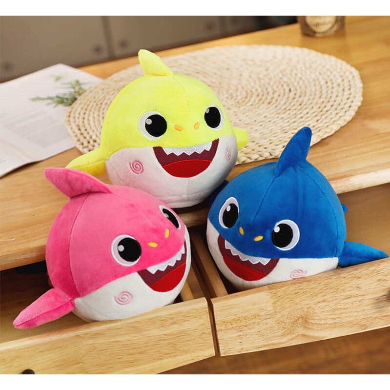 Gấu bông cá mập baby shark xoay theo nhạc