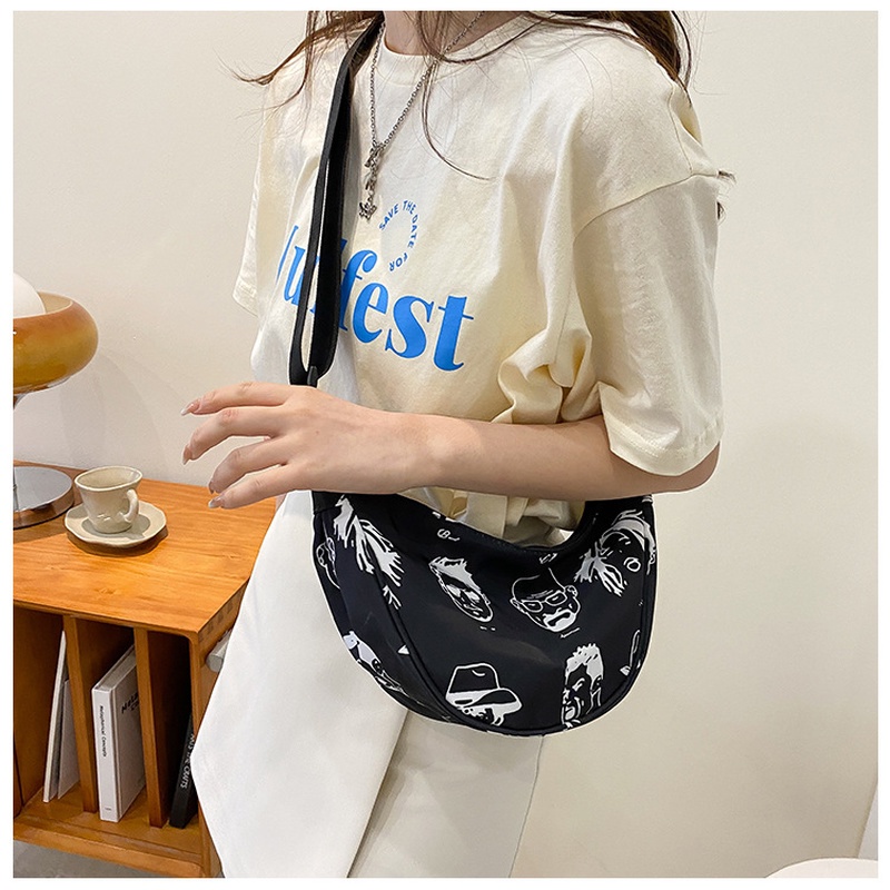 Túi Đeo Chéo Họa Tiết graffiti NB00297