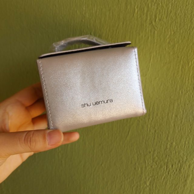 [ Gift Hãng 100% ] Túi hộp Shu Uemura nền bạc