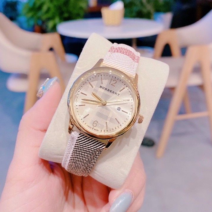 (Thẻ bảo hành 12 tháng) (Đồng hồ nữ Burberry day da mềm, kẻ caro, thẻ bảo hành 12 tháng - burbrry nữ