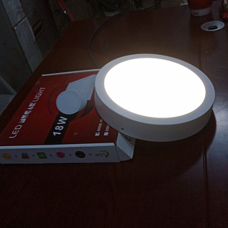 Đèn Led ỐP Trần 18W Tròn Lắp Nổỉ