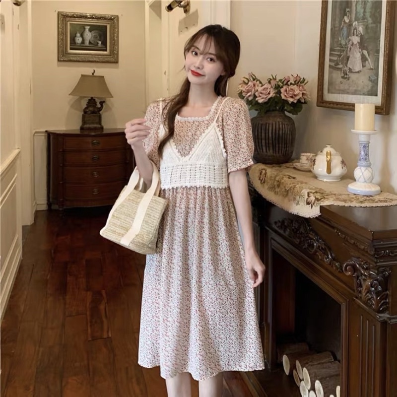 Váy hoa cổ vuông kèm yếm ren Ulzznag style  Hàng Quảng Châu