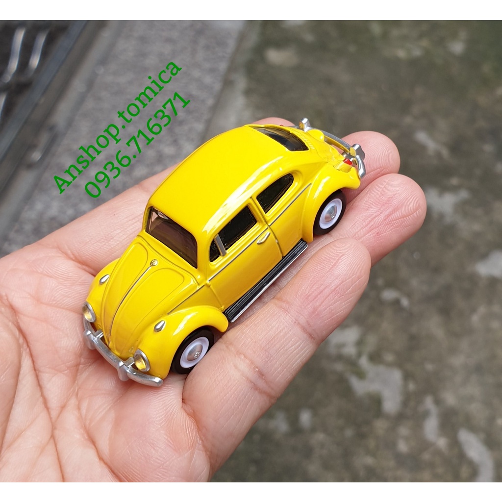Mô hình xe bus con bọ Premium màu vàng tomica Nhật Bản