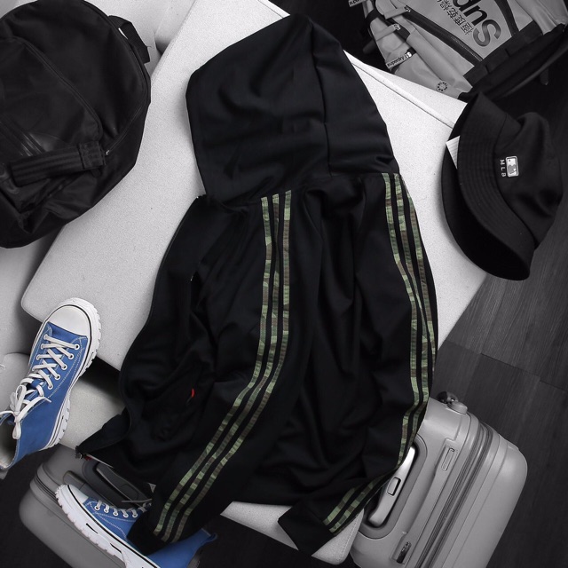 ÁO KHOÁC ADIDAS