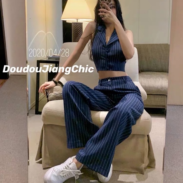 Set vet hở lưng