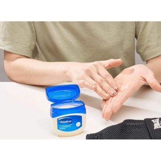 Sáp nẻ VASELINE Thái Lan