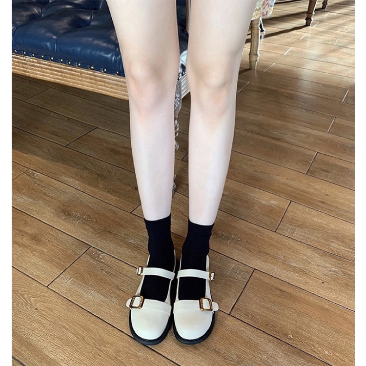 Giày Mary Jane mũi tròn quai cài phong cách retro