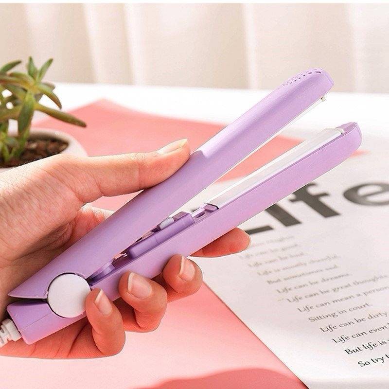 Máy Duỗi / Uốn Tóc Mini Kèm Đường Thẳng Bằng Nhựa Siêu Bền Tiện Dụng