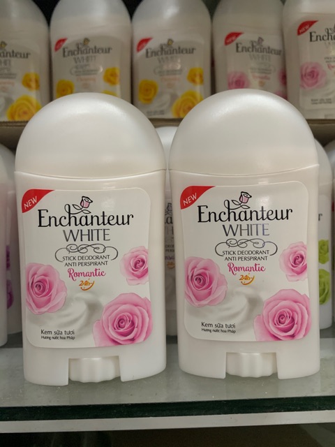Sáp khử mùi Enchanteur Romantic ( mầu hồng )