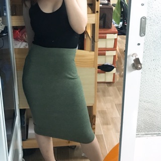 chân váy dài qua gối vnxk hình shop tự chụp