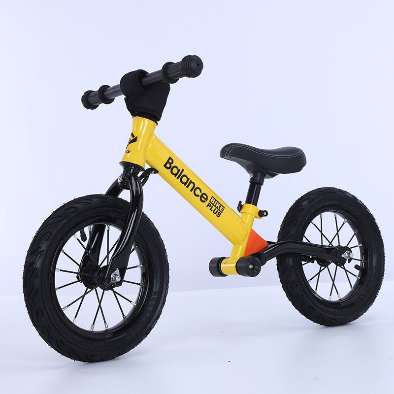 xe thăng bằng balance bánh hơi cho bé từ 2,5-6 tuổi