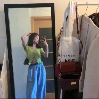 (Có sẵn)Áo croptop phối bèo chất thun len tăm