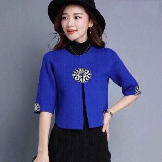Áo khoác len ép 650k giảm 350